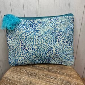 Blue Cotton Makeup Bag Flower Coin Puse Pouch Accessory Bag NEW Womens Bag